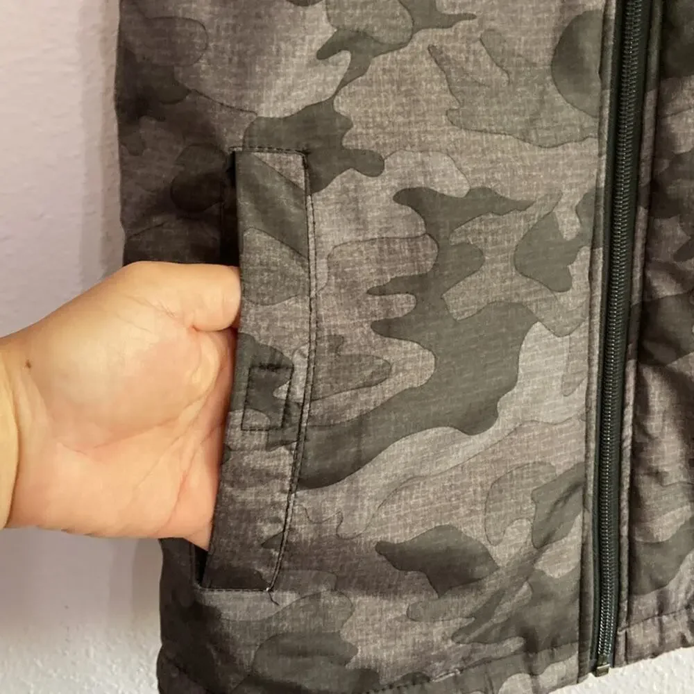 Buffalo David Bitton Youth Black/Gray Camo Reversible Vest Size 14-16